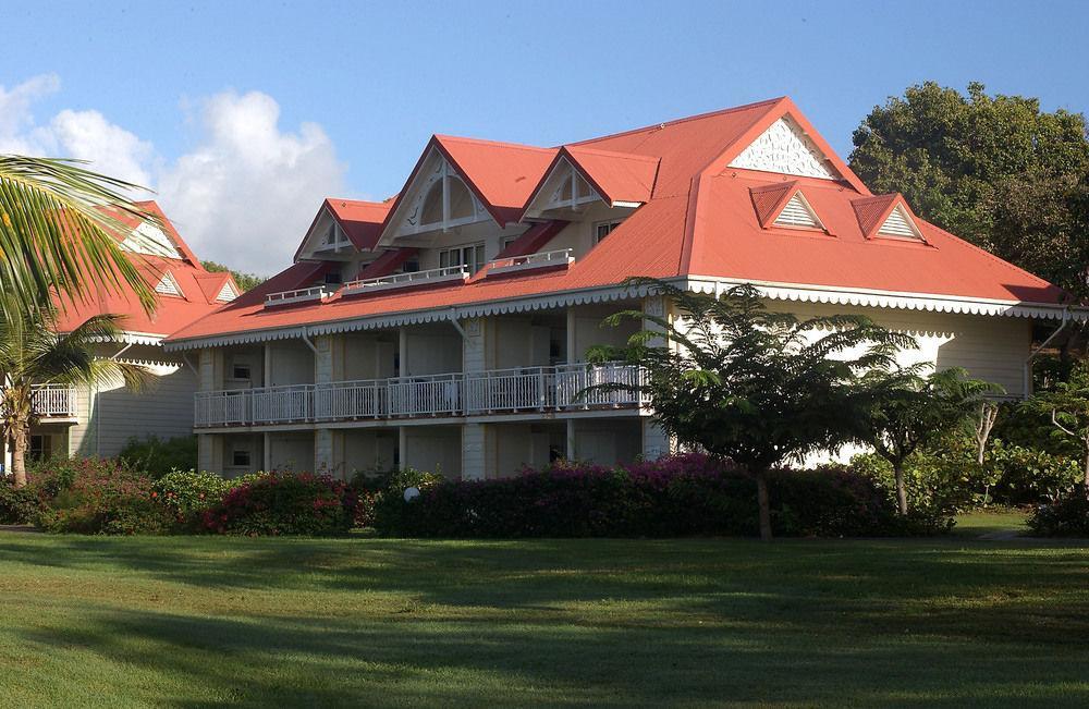 Residence Pierre & Vacances Premium Les Tamarins Сен-Ан Екстериор снимка